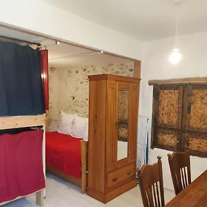 Cafe Bed & Breakfast