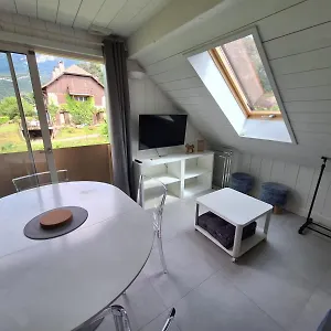 *** Couette-café La Baie Des Voiles 3 4 à 6 Personnes Au Bord Du Privée France