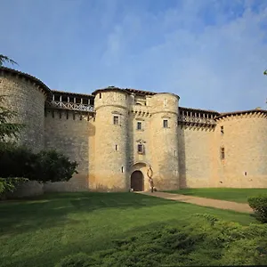 Chateau De Mauriac Bed & Breakfast